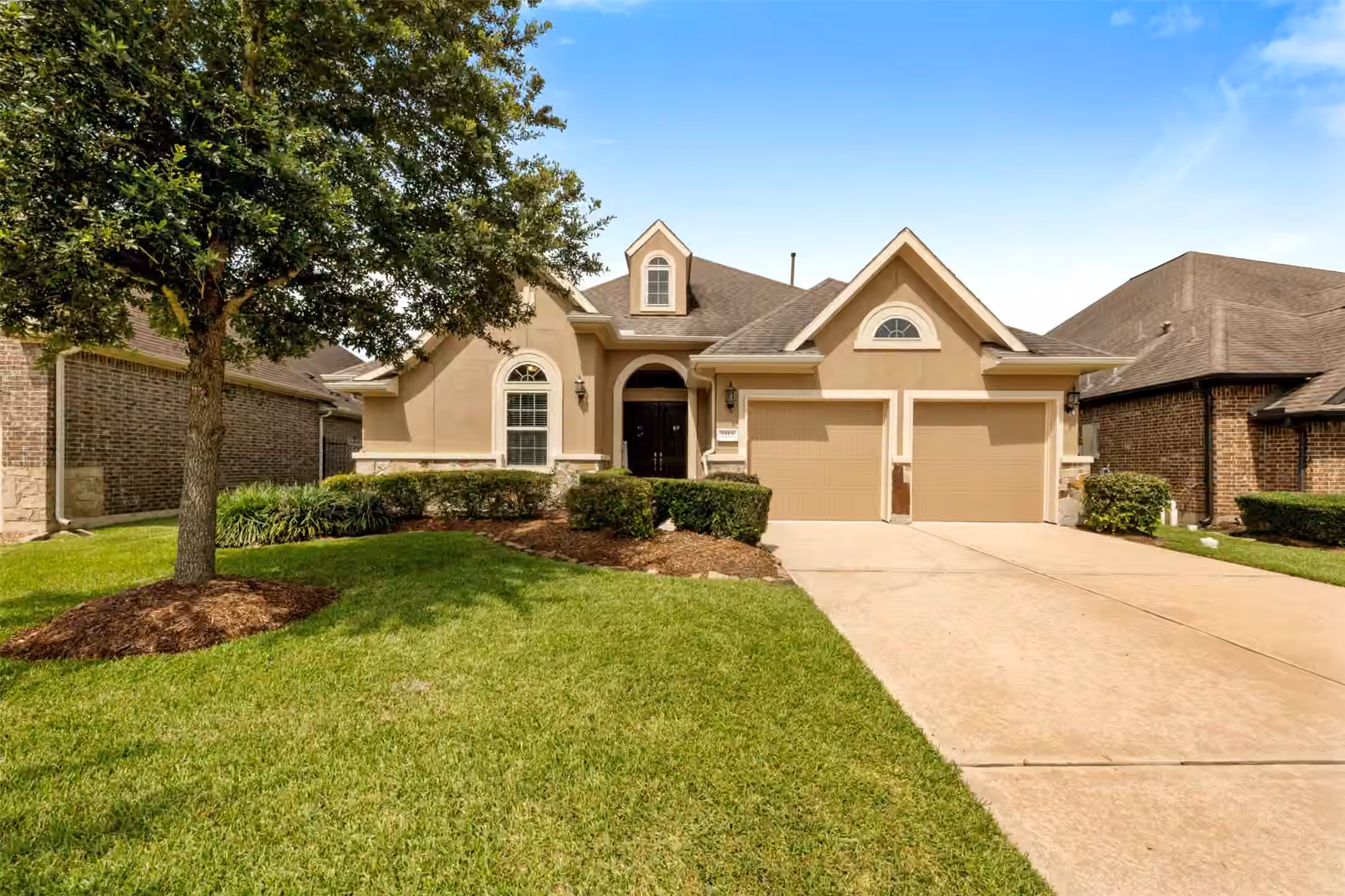 Photo of 2112 Nogalas Lane, League City, TX