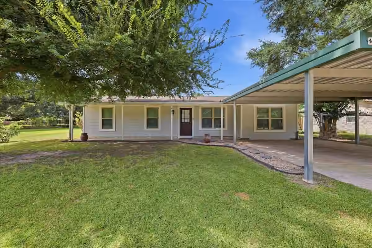 Photo of 407 Cypress Avenue, Winnie, TX