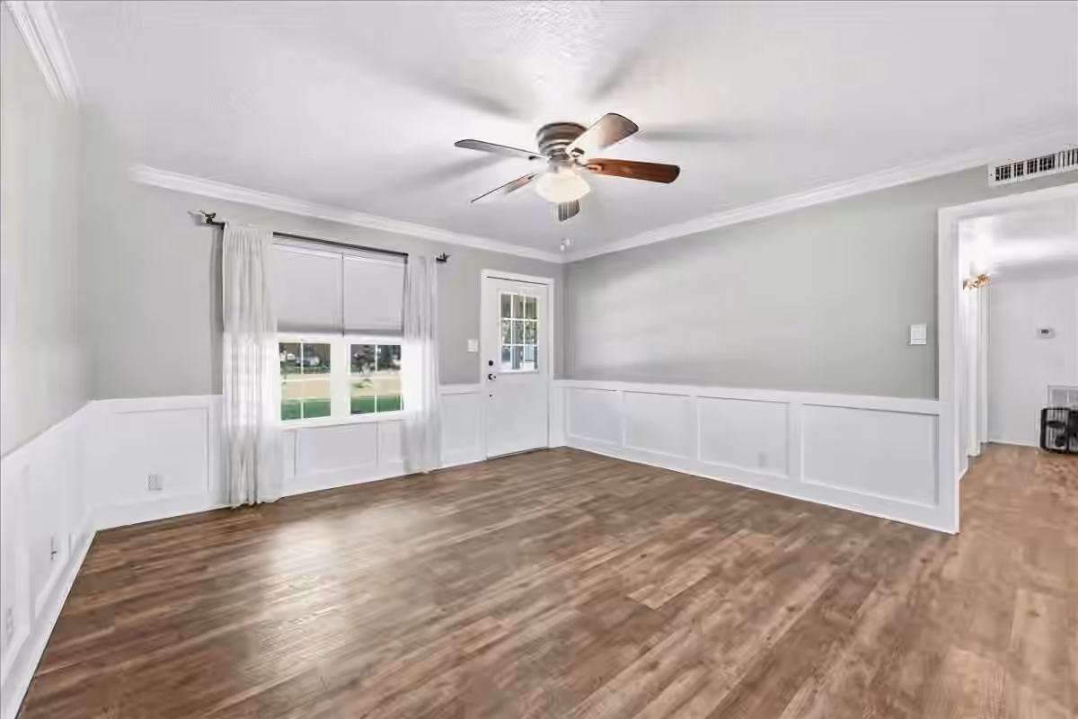 Photo 6 of 407 Cypress Avenue, Winnie, TX
