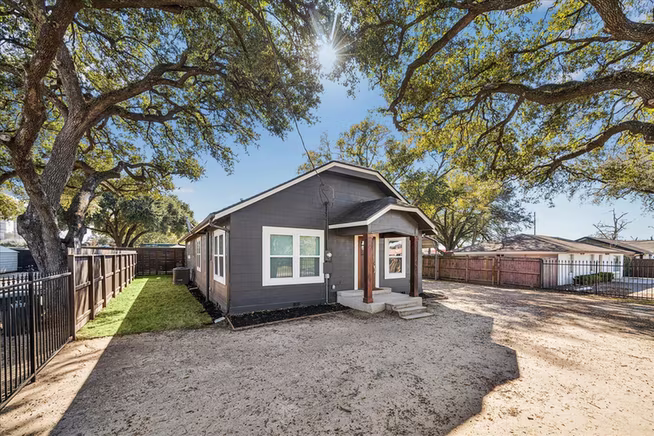 Photo 7 of 5235 E 5th Street, Katy, TX
