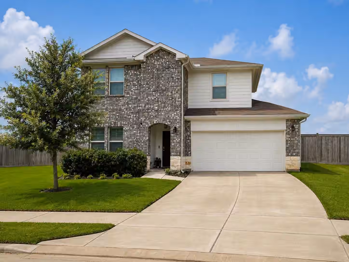 Photo of 12001 New River Court, Conroe, TX 77384