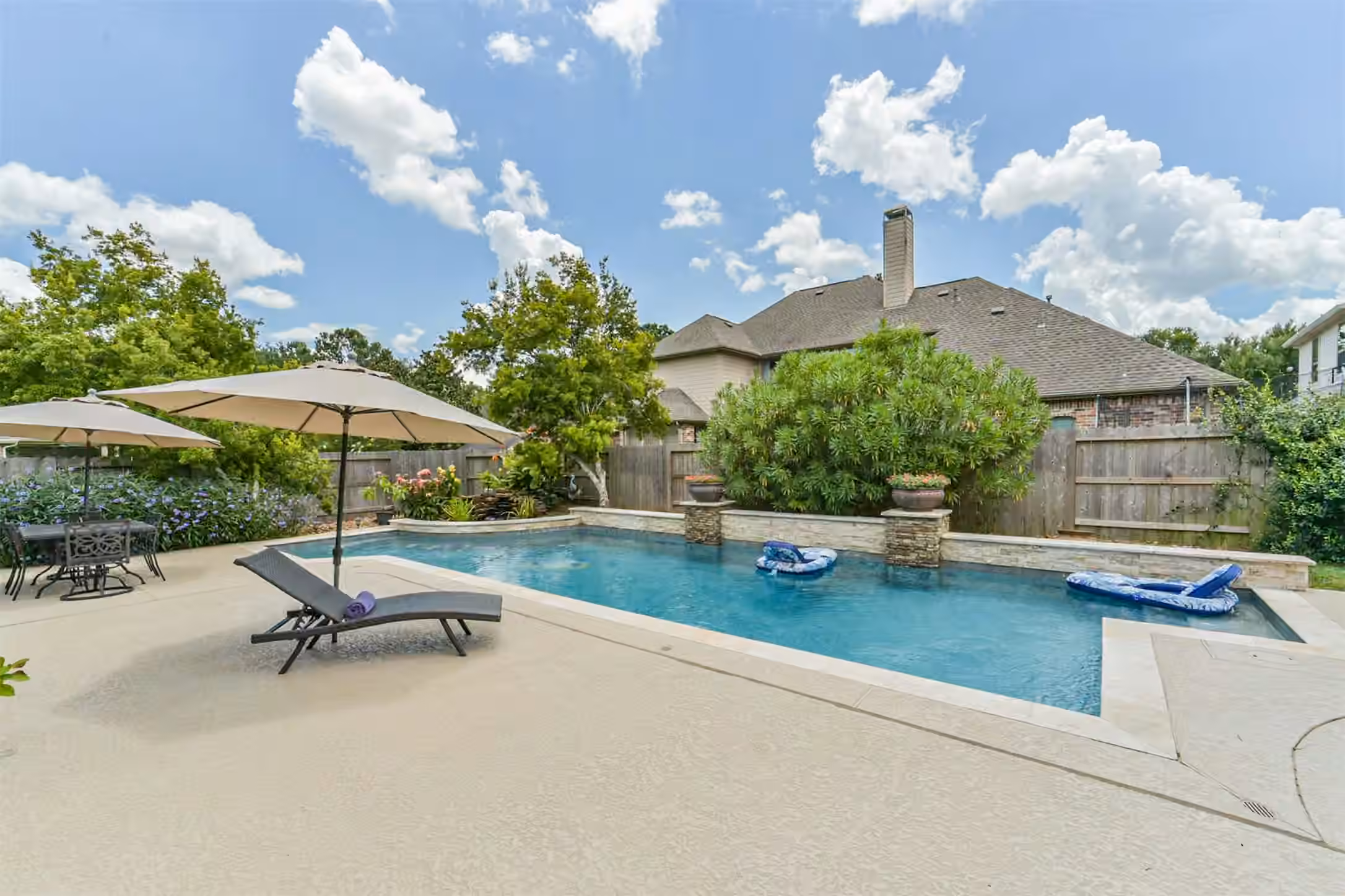 Photo 4 of 12122 Pinelands Park Lane, Humble, TX