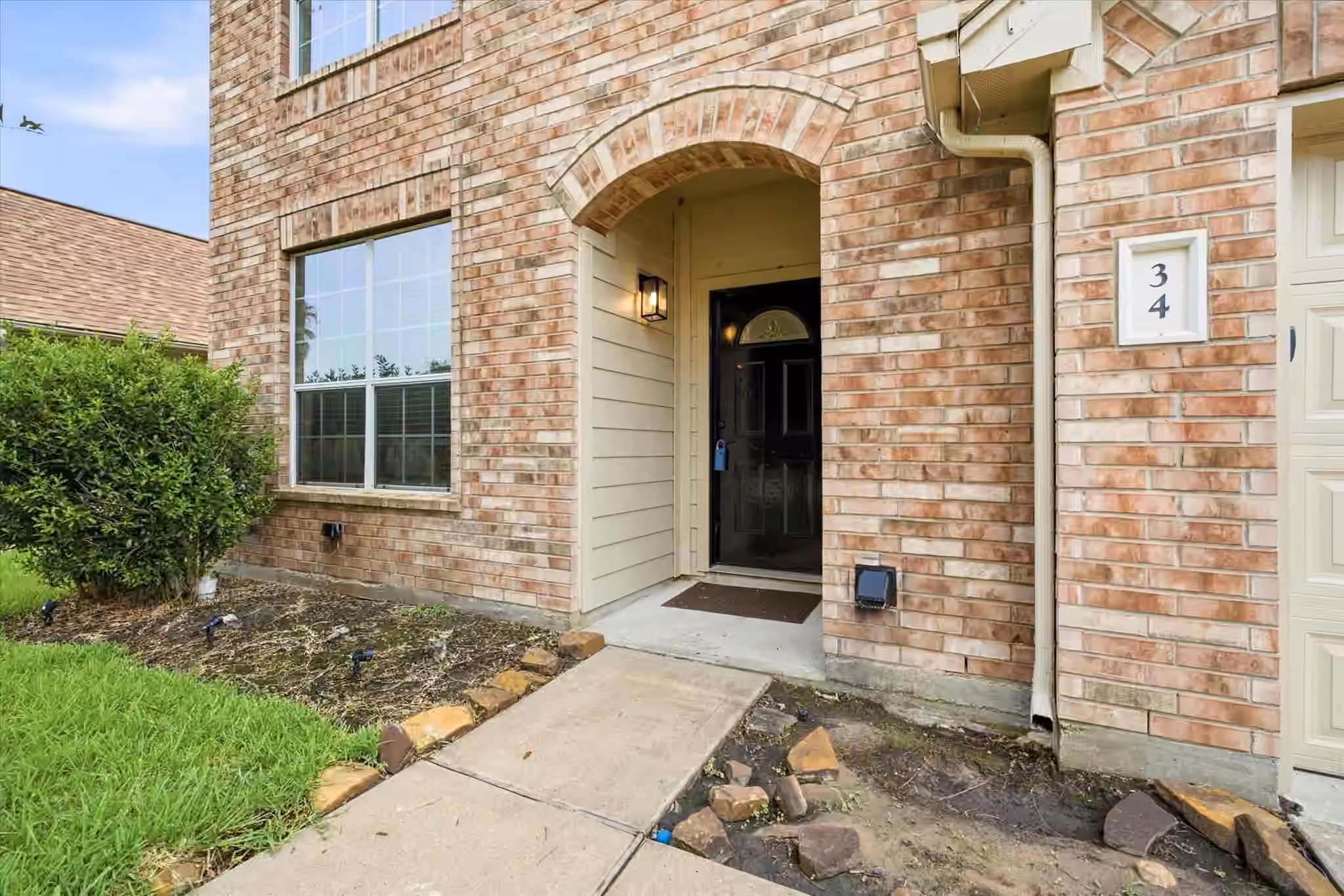Photo 3 of 34 San Simeon Drive, Manvel, TX
