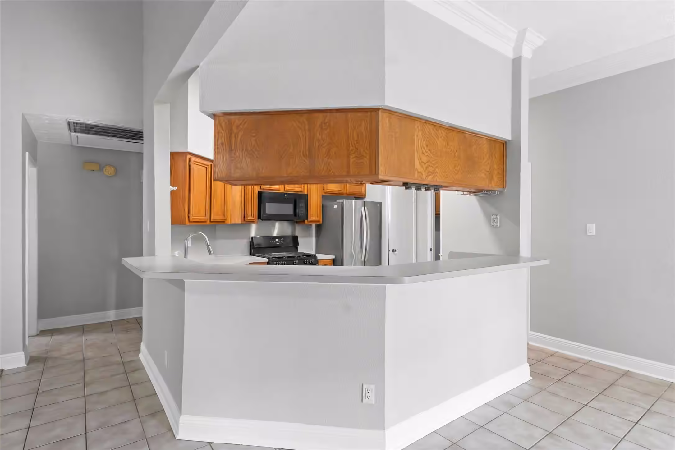 Photo 7 of 1207 Yorkshire Drive, Friendswood, TX