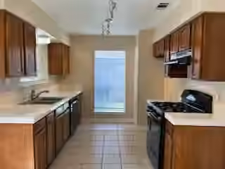 Photo 6 of 21510 Glenbranch Drive, Spring, TX