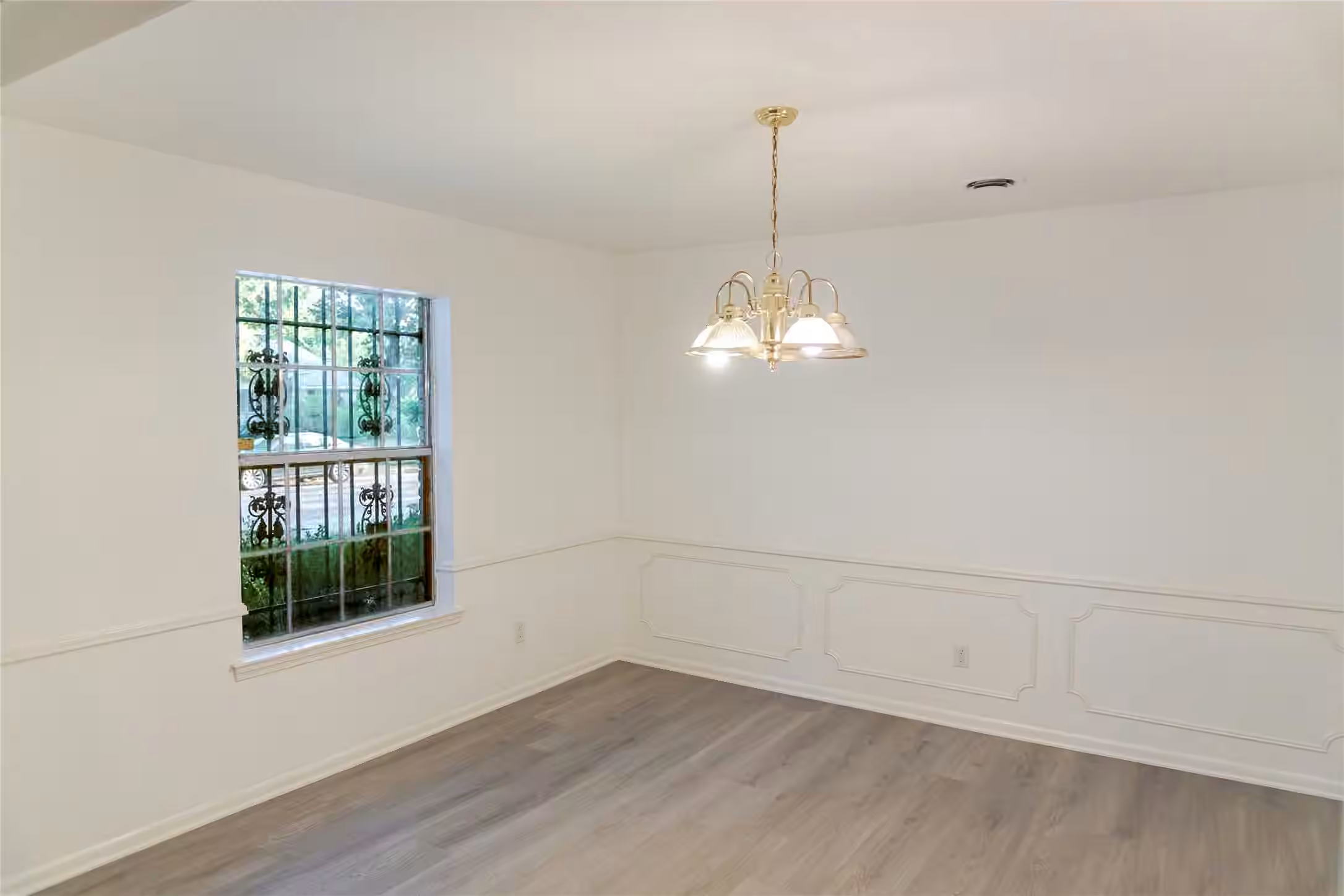 Photo 7 of 8526 Dashwood Drive, Houston, TX