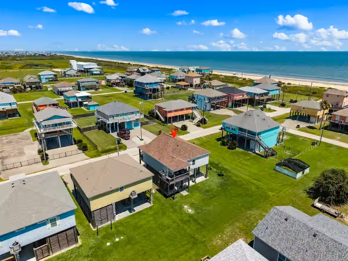 Photo 4 of 853 Wommack, Crystal Beach, TX