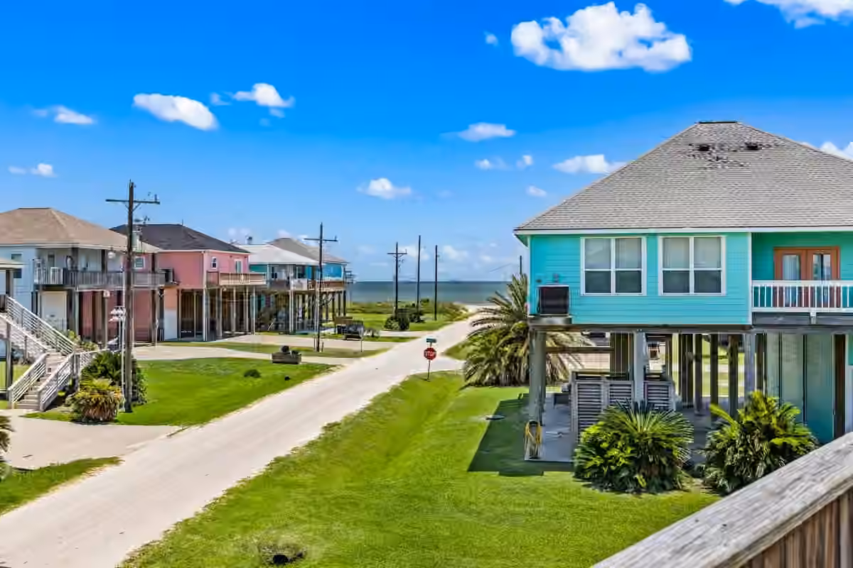 Photo 5 of 853 Wommack, Crystal Beach, TX