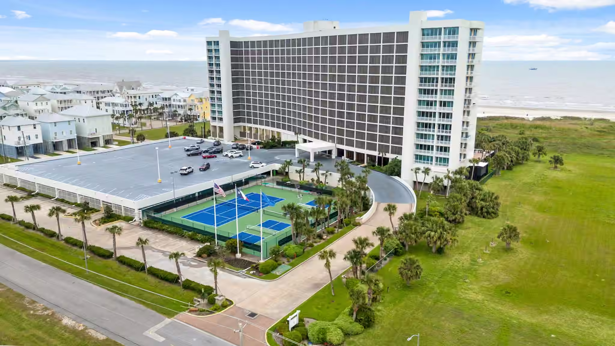 Photo 4 of 1401 E Beach Drive 511/512, Galveston, TX