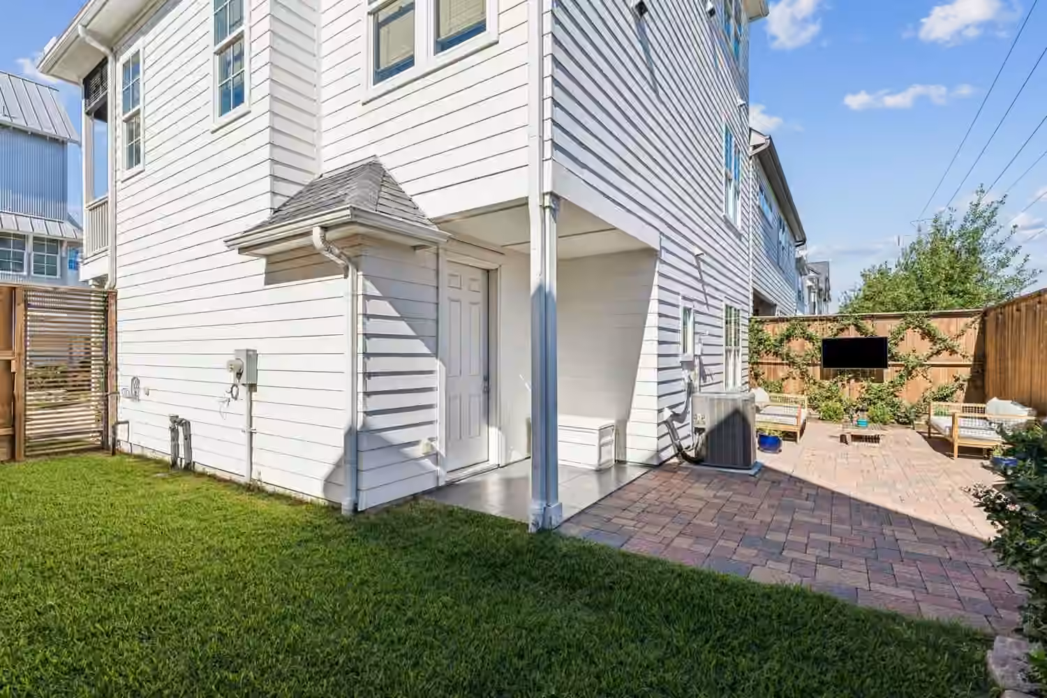 Photo 2 of 2404 Kolbe Reach Lane, Houston, TX