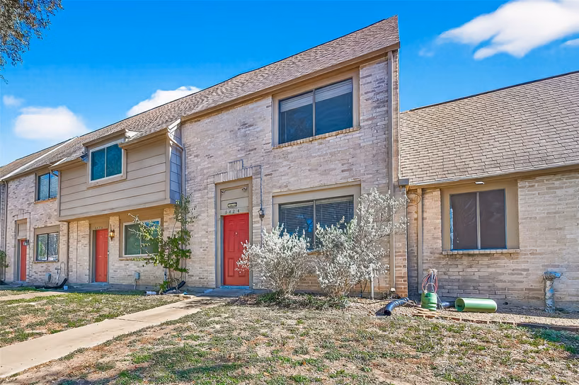 Photo 5 of 6424 Kentwick Drive 24/3, Houston, TX