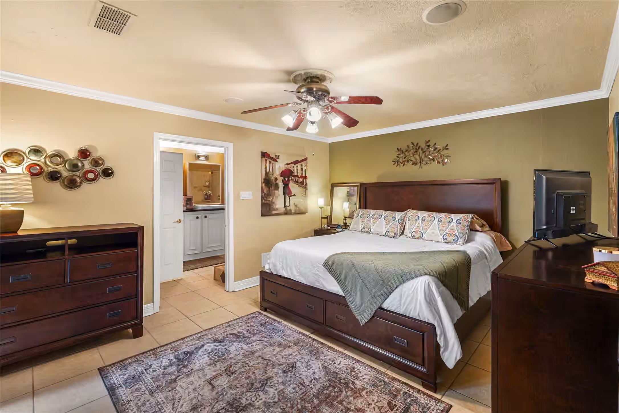 Photo 7 of 2026 Briargreen Drive, Houston, TX