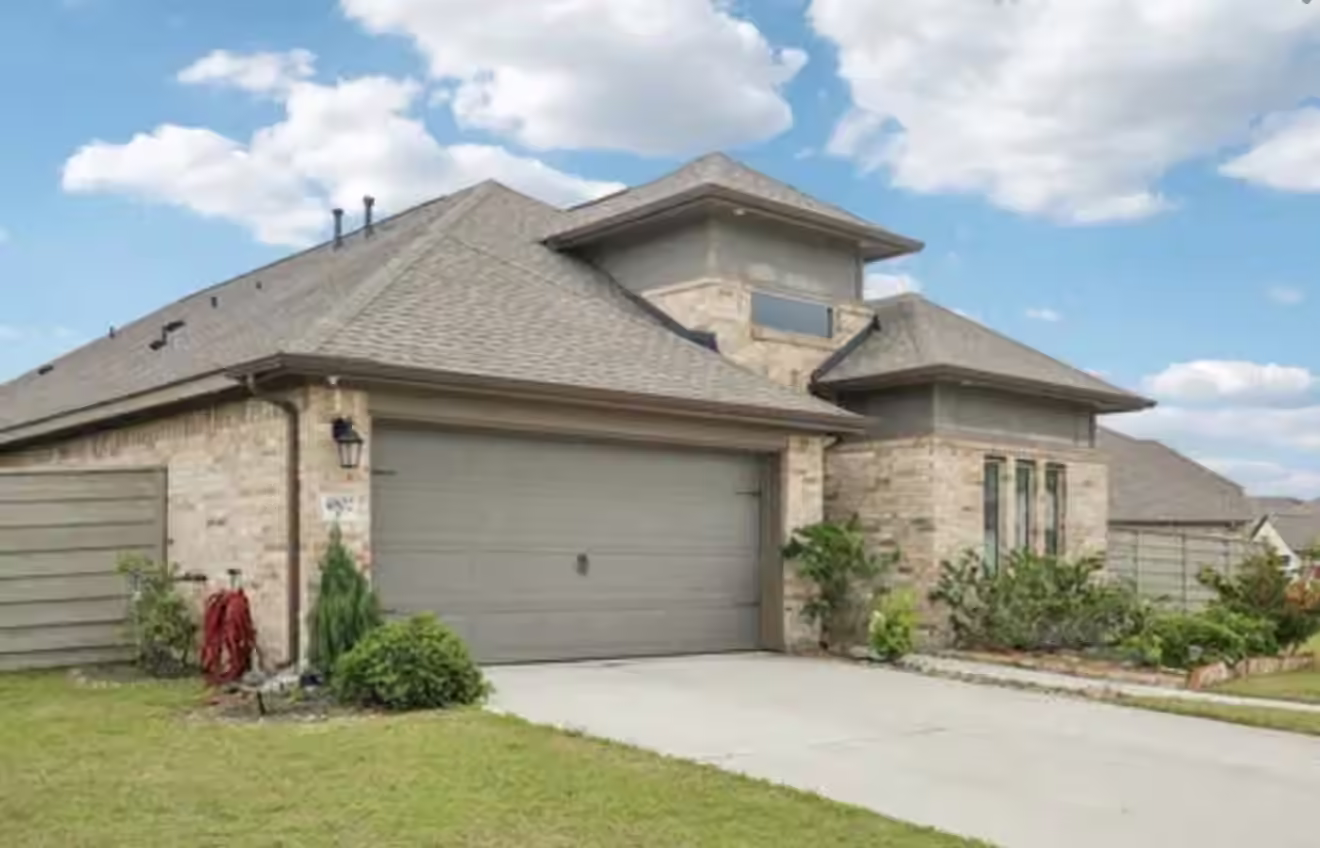 Photo 2 of 4802 Cedar Butte Lane, Rosharon, TX