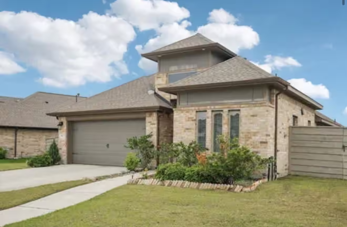 Photo 3 of 4802 Cedar Butte Lane, Rosharon, TX