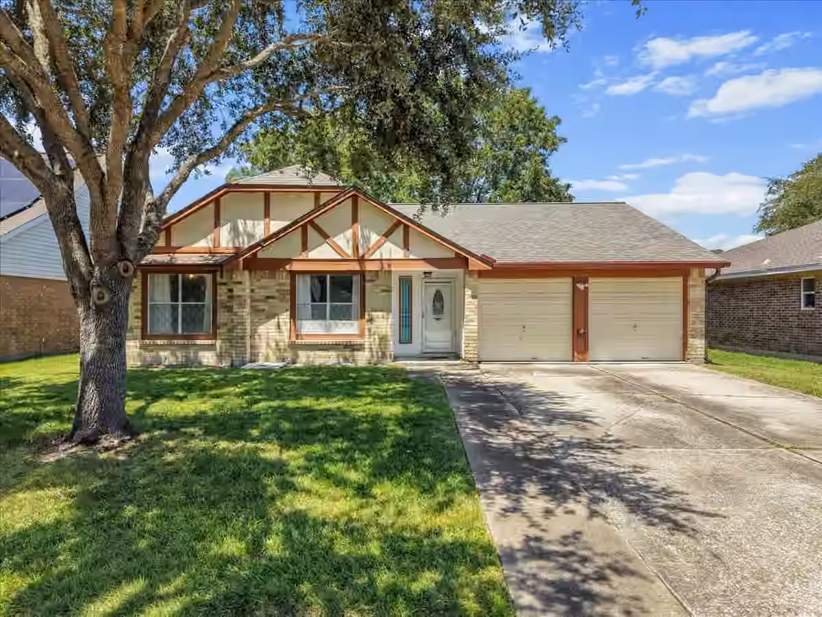 Photo of 2790 Pinewood Drive, League City, TX 77573
