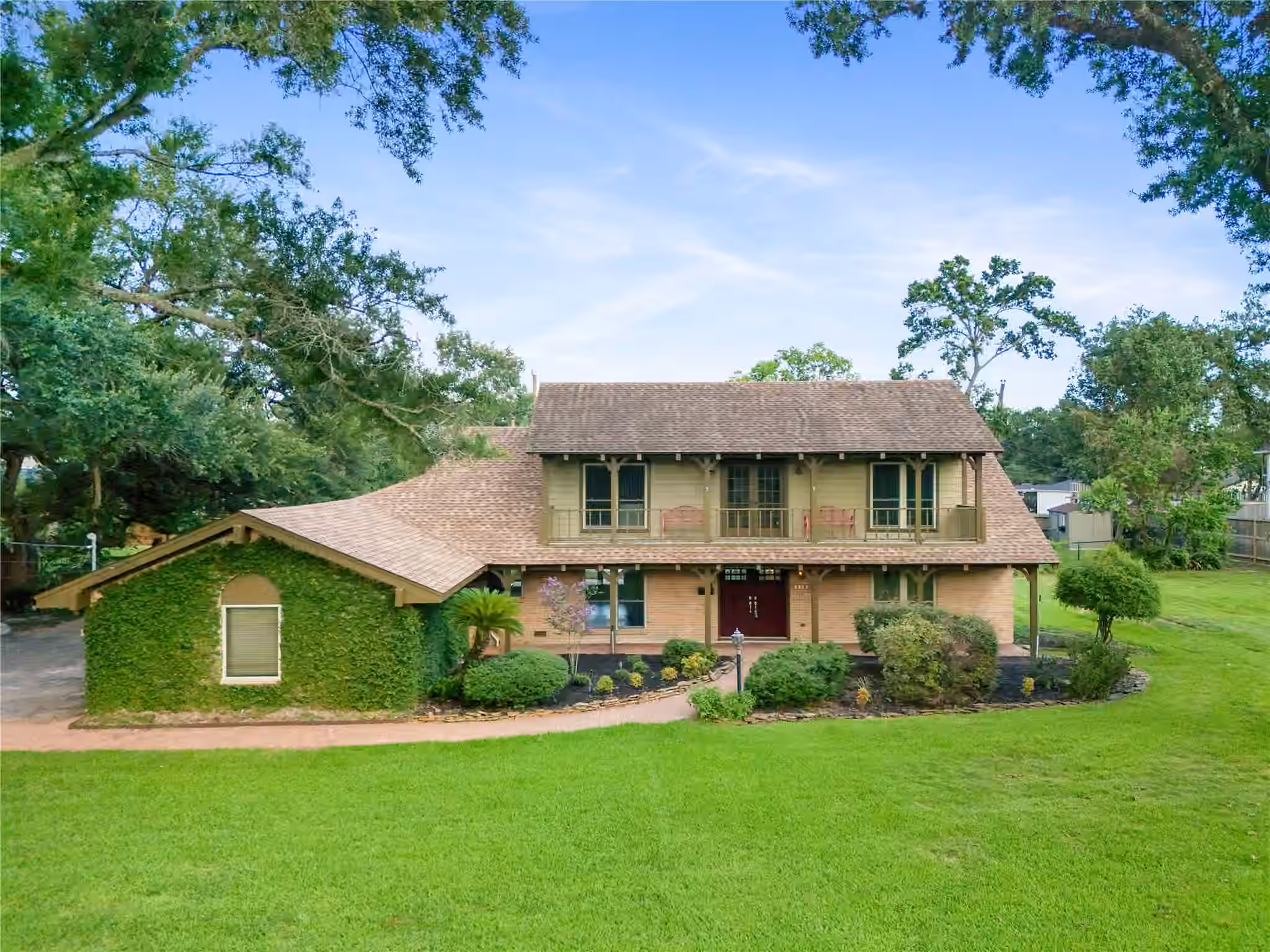 Photo 2 of 318 Lakeshore Drive, El Lago, TX