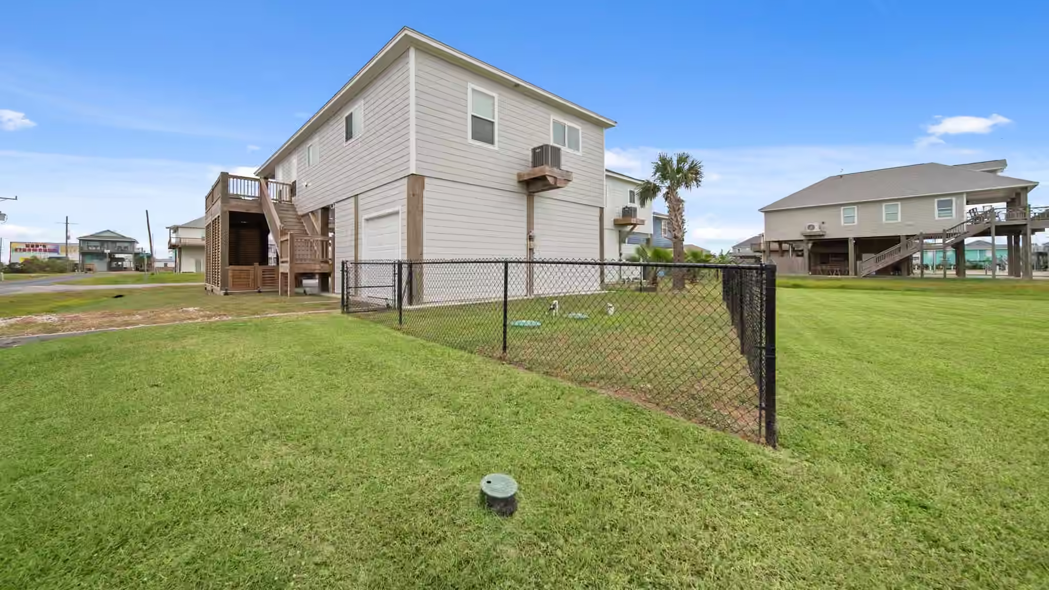Photo 2 of 991 Seadrift Drive, Port Bolivar, TX