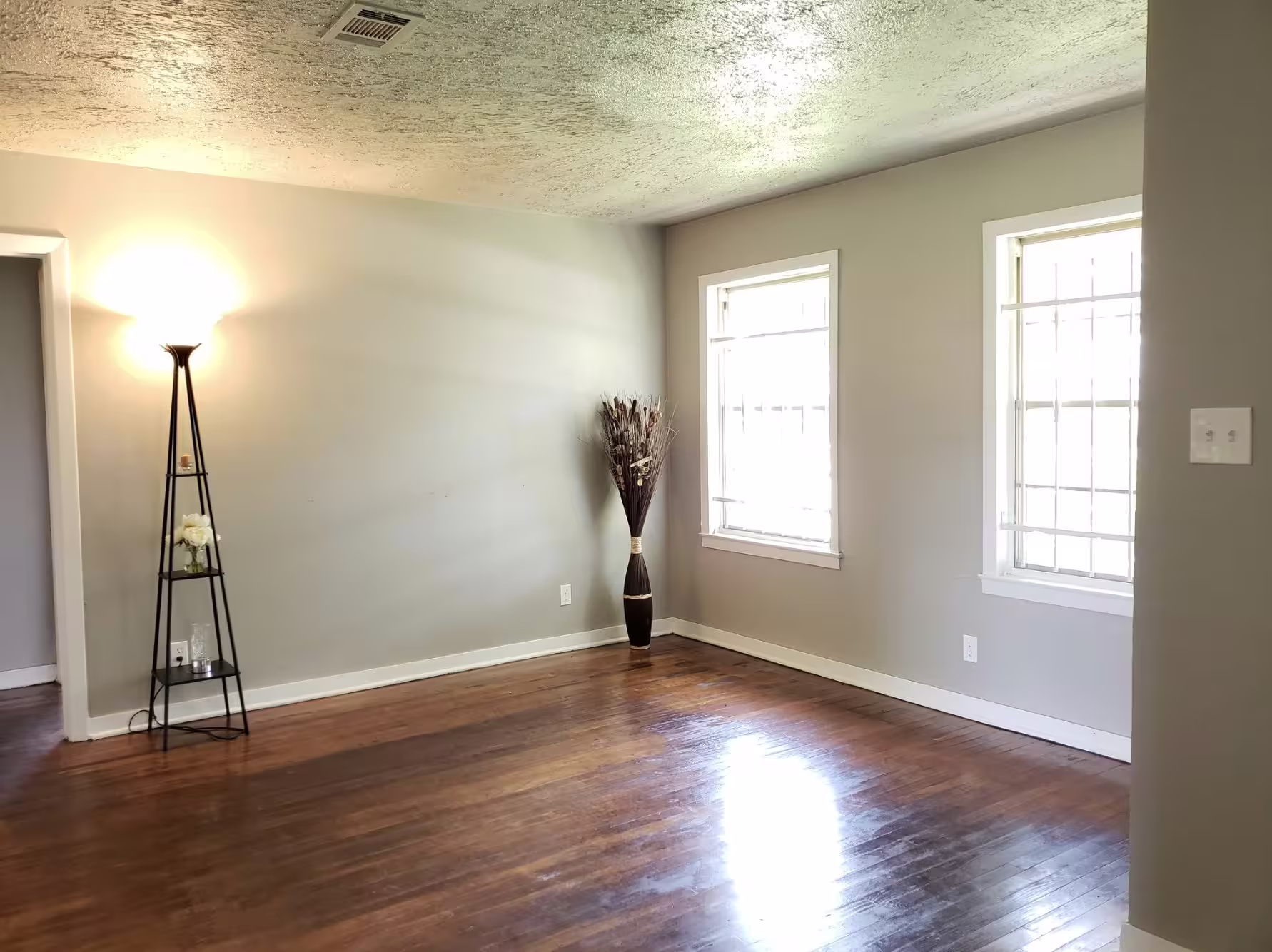 Photo 3 of 8723 Wiggins Street, Houston, TX