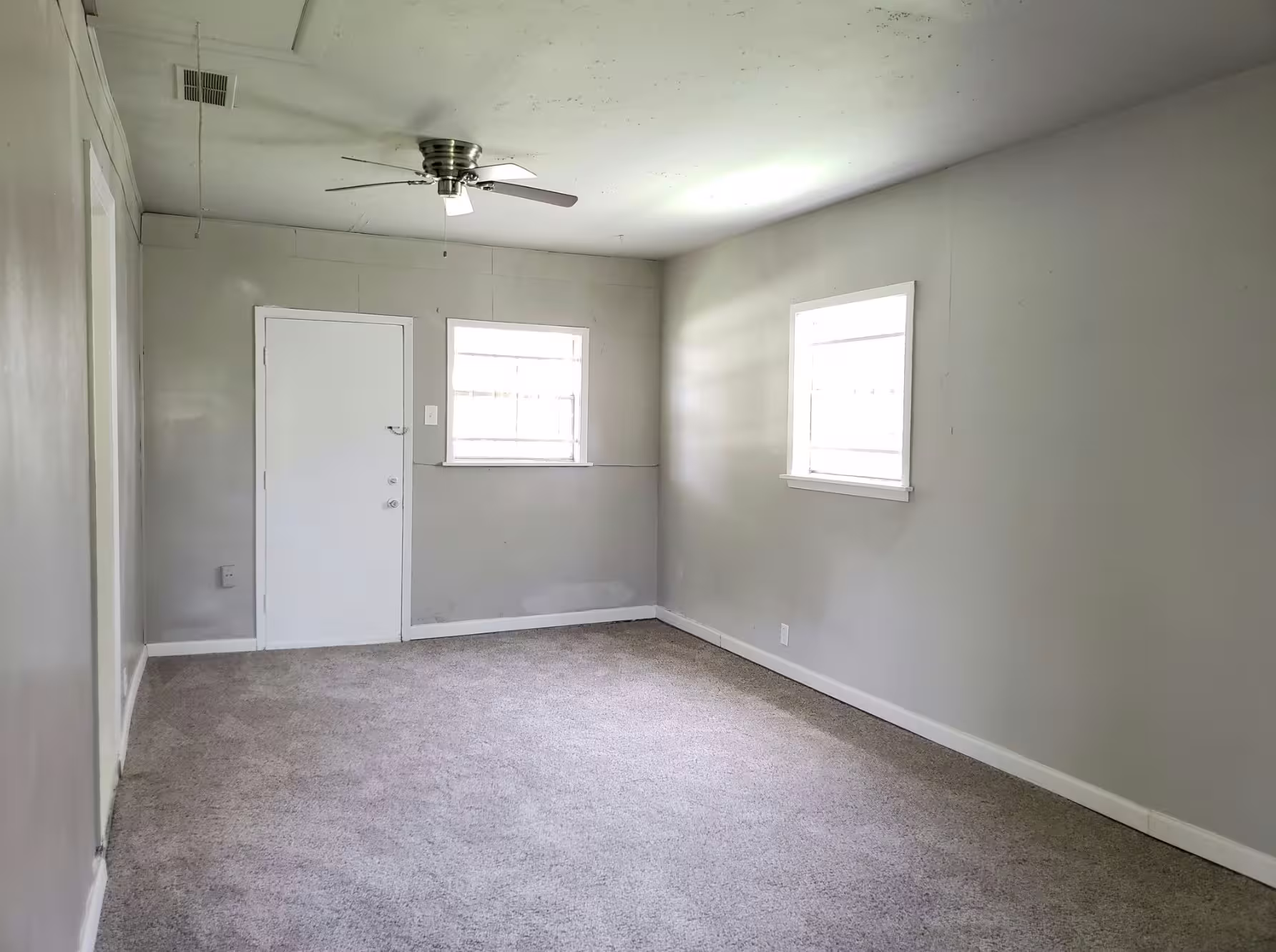 Photo 5 of 8723 Wiggins Street, Houston, TX