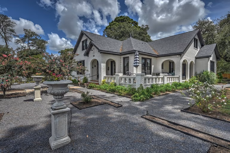 Photo of 1501 Allyne Lane, Brenham, TX 77833