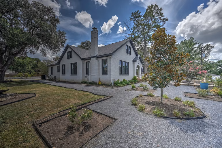 Photo 3 of 1501 Allyne Lane, Brenham, TX