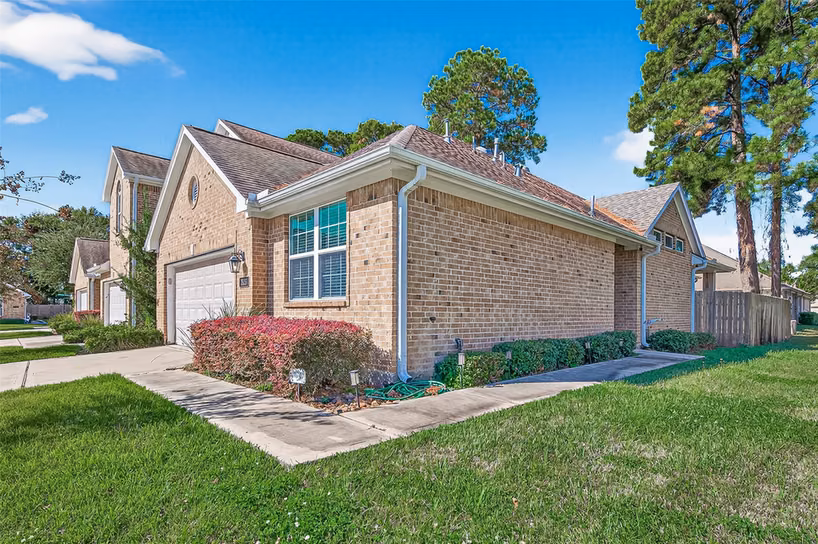 Photo 7 of 2026 Que Manor Drive, Houston, TX