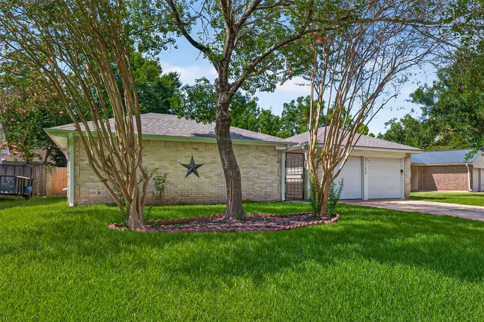 Photo of 17230 Forelock Way, Crosby, TX 77532