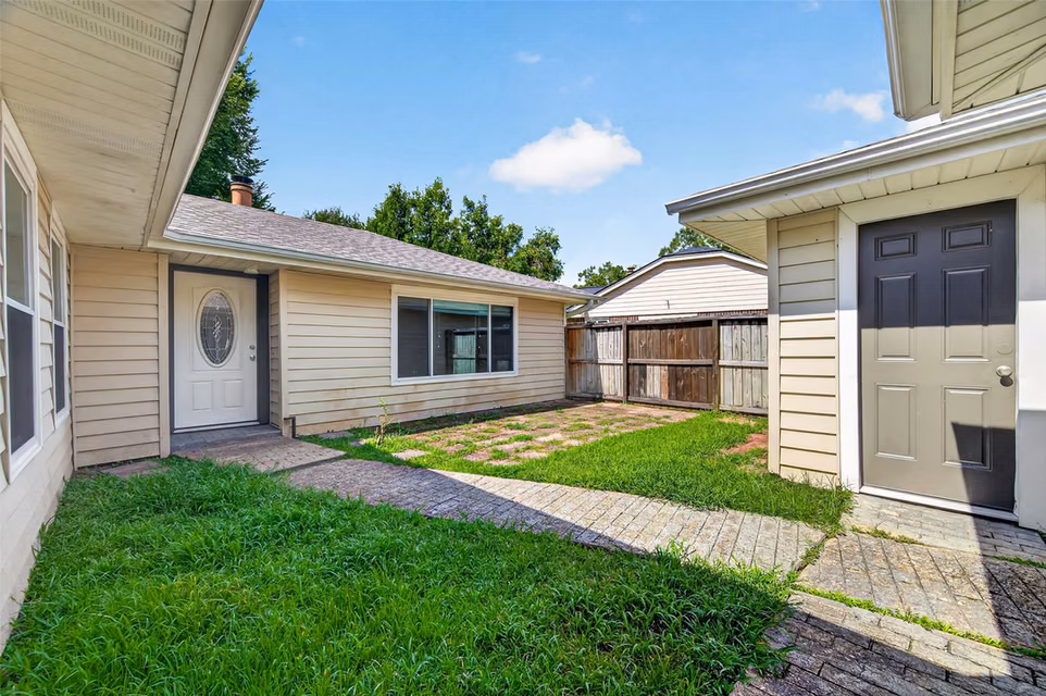 Photo 3 of 17230 Forelock Way, Crosby, TX