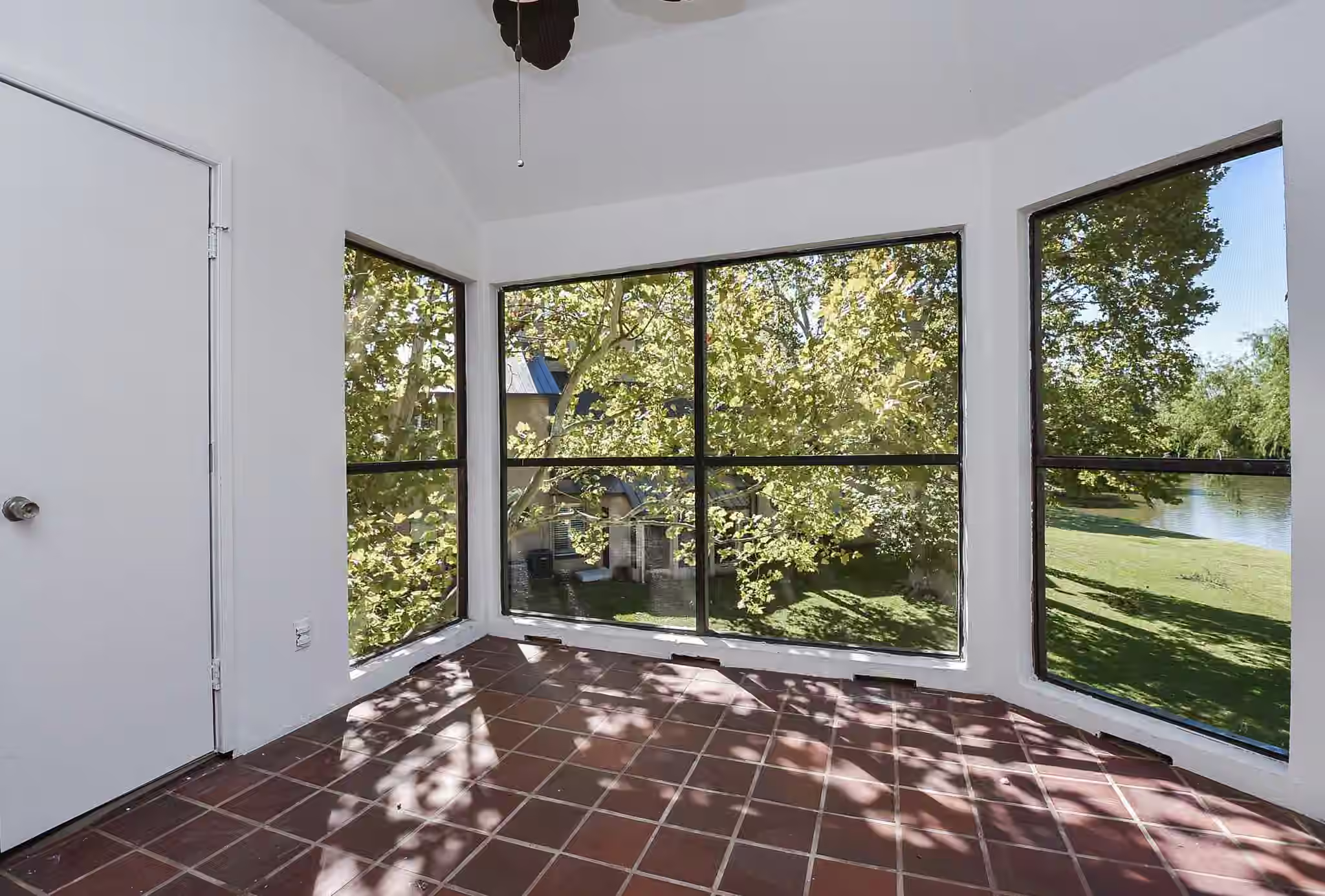 Photo 4 of 4144 Greystone Way 609, Sugar Land, TX