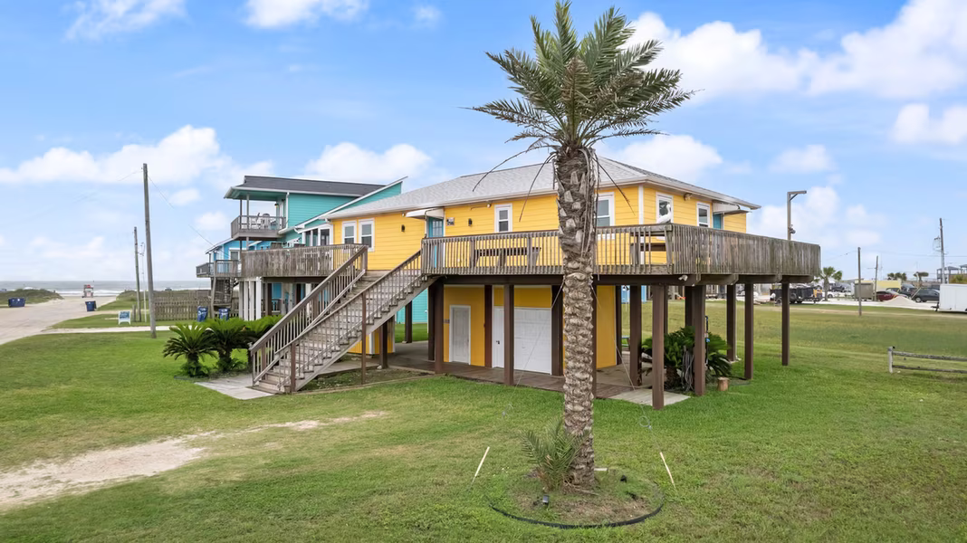 Photo of 125 Bay Avenue, Surfside Beach, TX 77541
