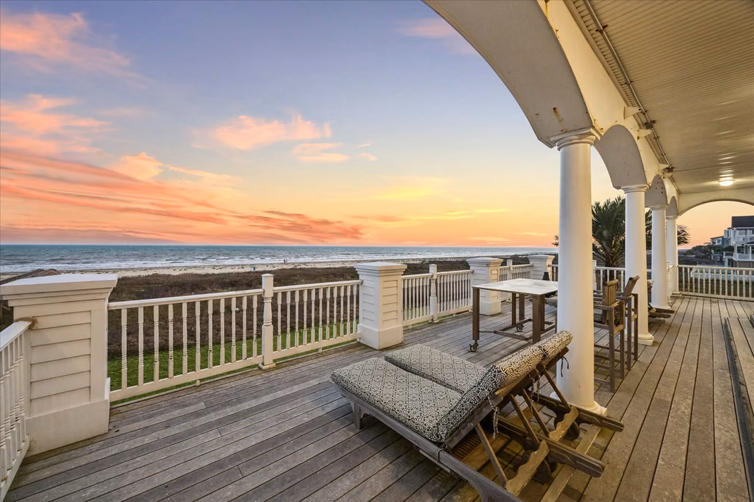 Photo 6 of 19507 Shores Drive, Galveston, TX