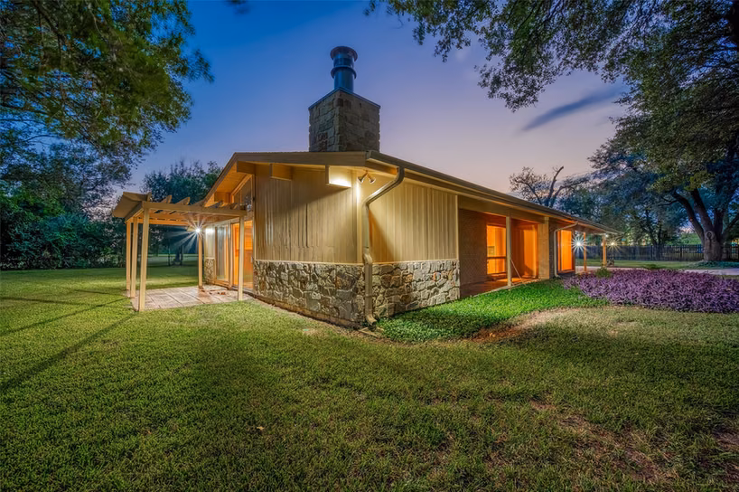 Photo 6 of 14438 Highway 36, Needville, TX