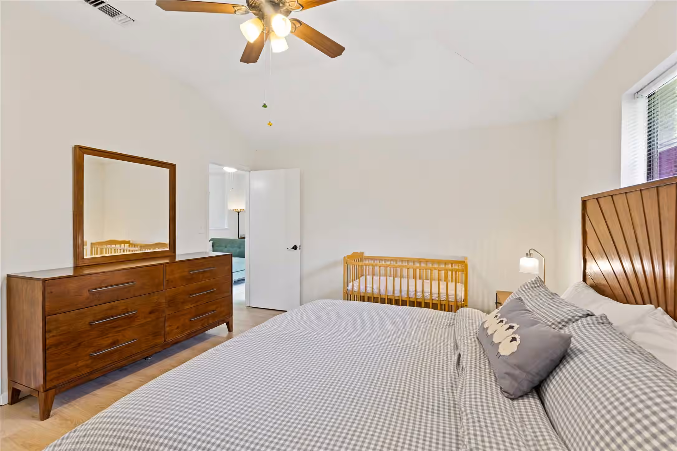 Photo 5 of 9719 Orangevale Drive, Spring, TX