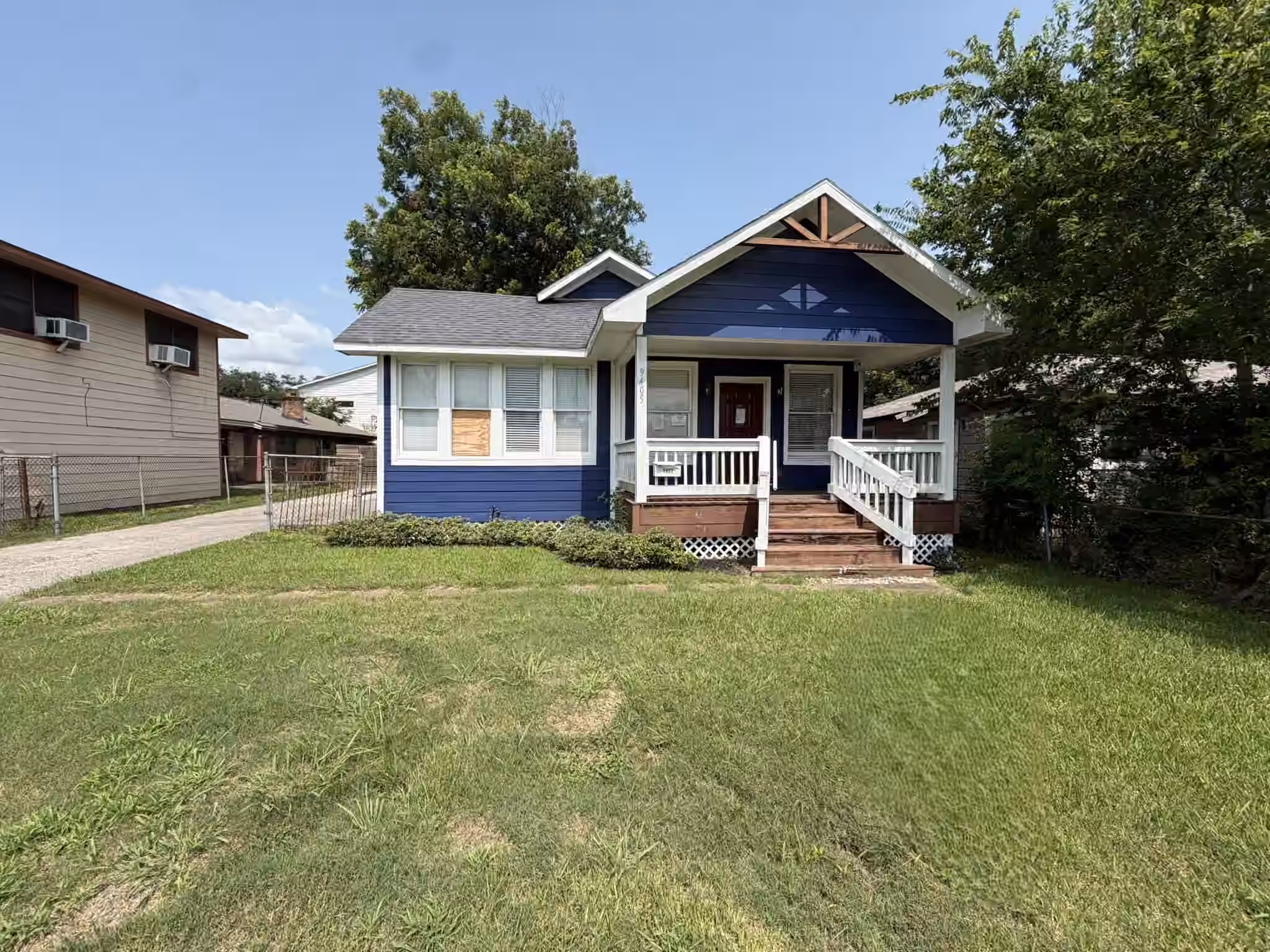 Photo of 9405 Ashville Drive, Houston, TX