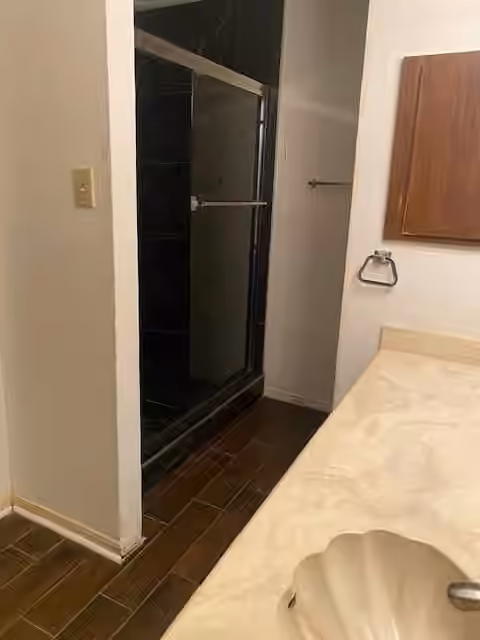 Photo 7 of 12207 McKamy Drive, Houston, TX