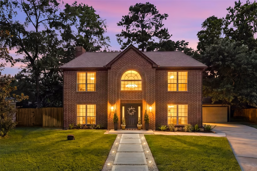Photo of 129 N Rainbow Ridge Circle, The Woodlands, TX