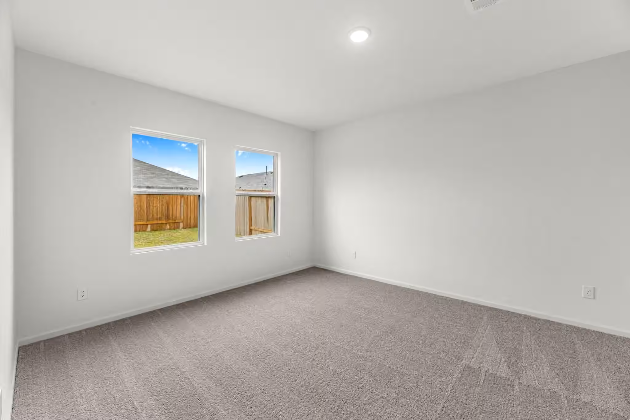 Photo 7 of 3118 Tanzanite Chase Drive, Angleton, TX