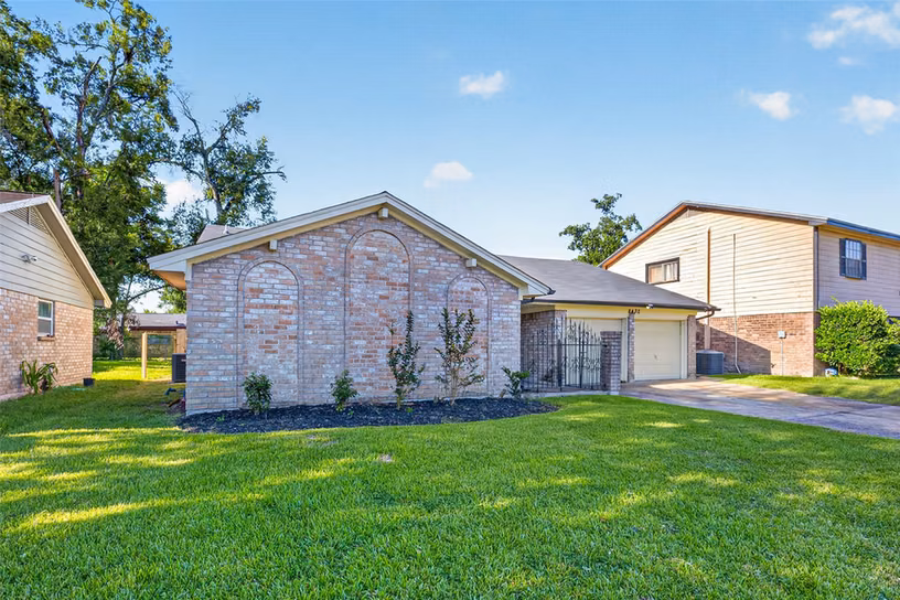 Photo 3 of 8430 Gallahad Street, Houston, TX