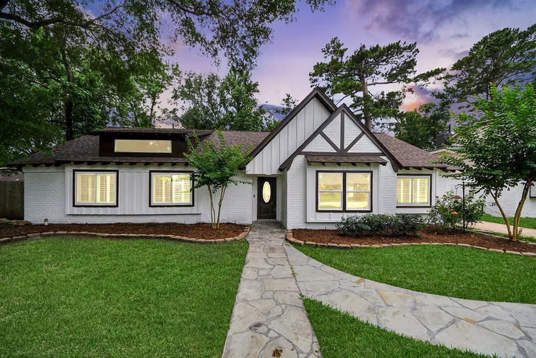 Photo of 25511 Many Oak Drive, Spring, TX