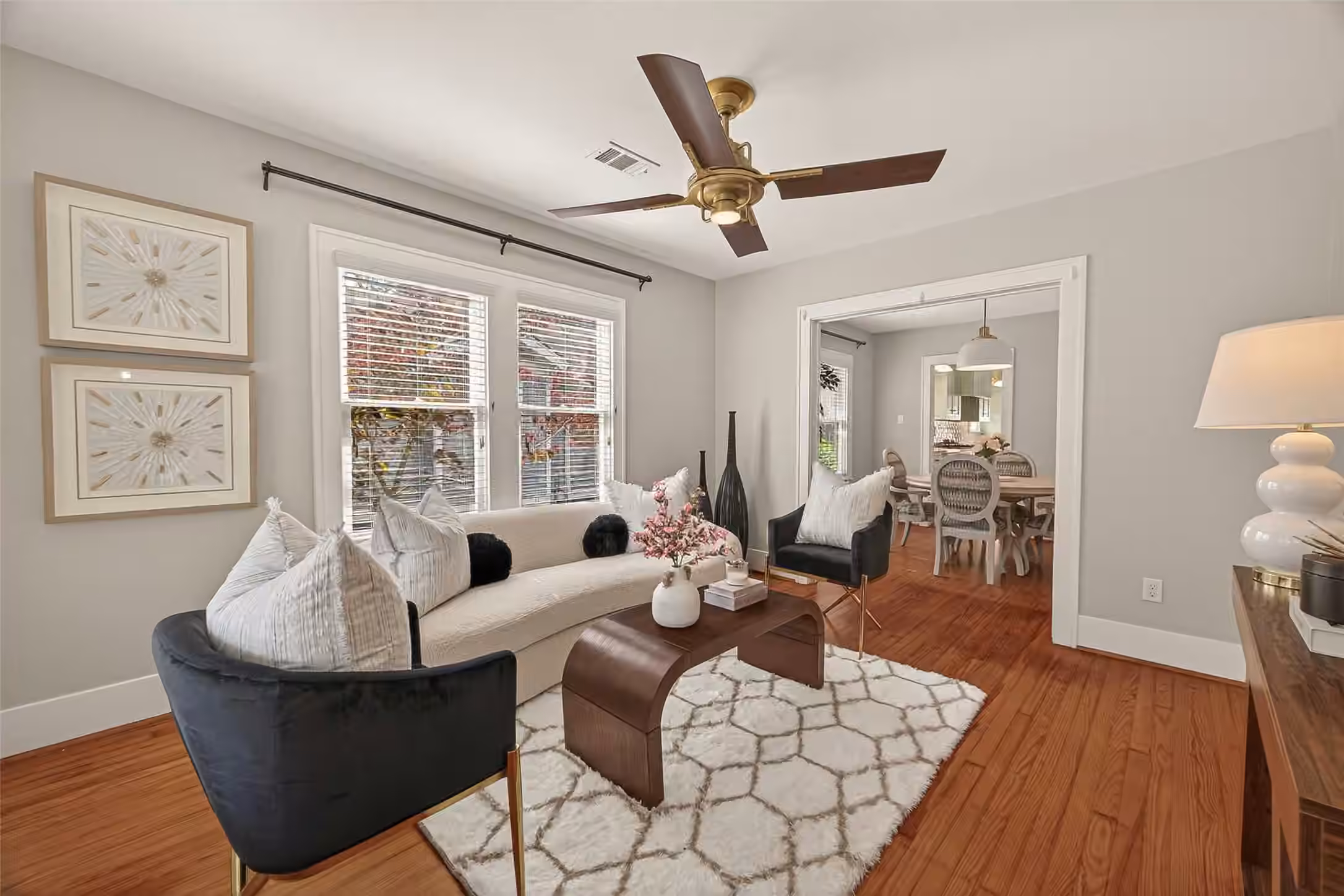 Photo 6 of 645 E 14th Street, Houston, TX