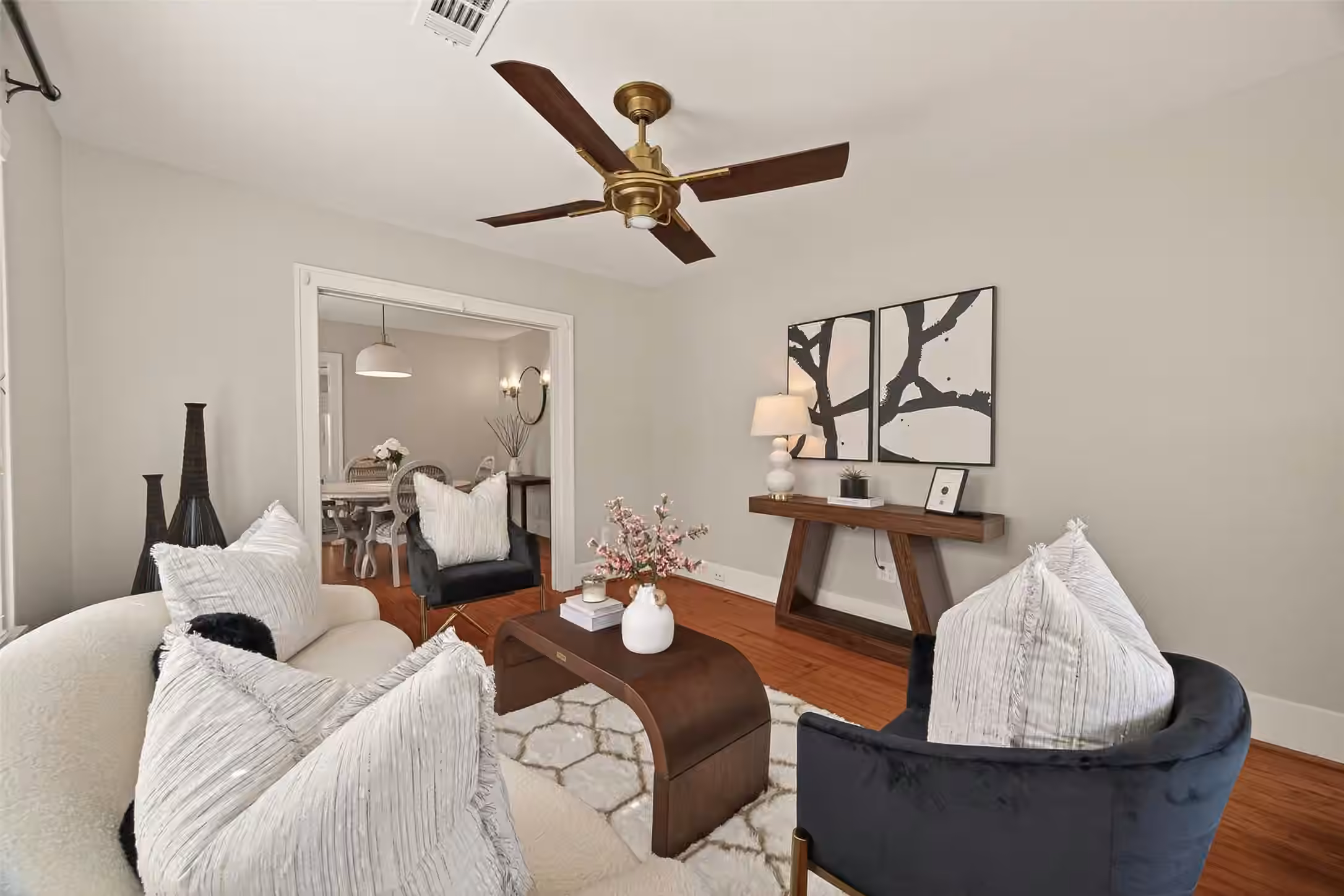 Photo 7 of 645 E 14th Street, Houston, TX