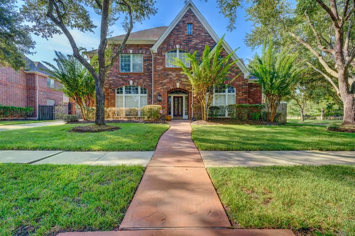 Photo 2 of 3202 Oakland Drive, Sugar Land, TX