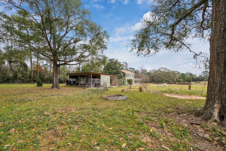 Photo 5 of 1799 Lilley Yeager Loop S, Cleveland, TX