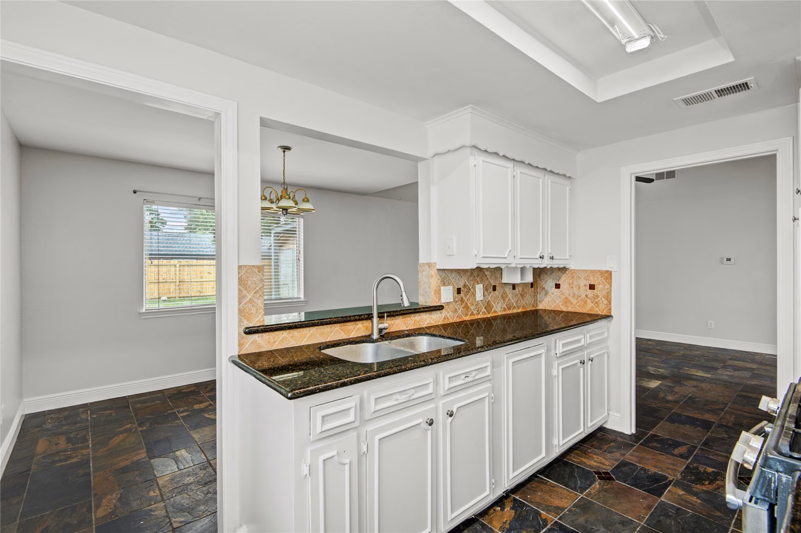 Photo 4 of 14339 Foxford Way, Houston, TX