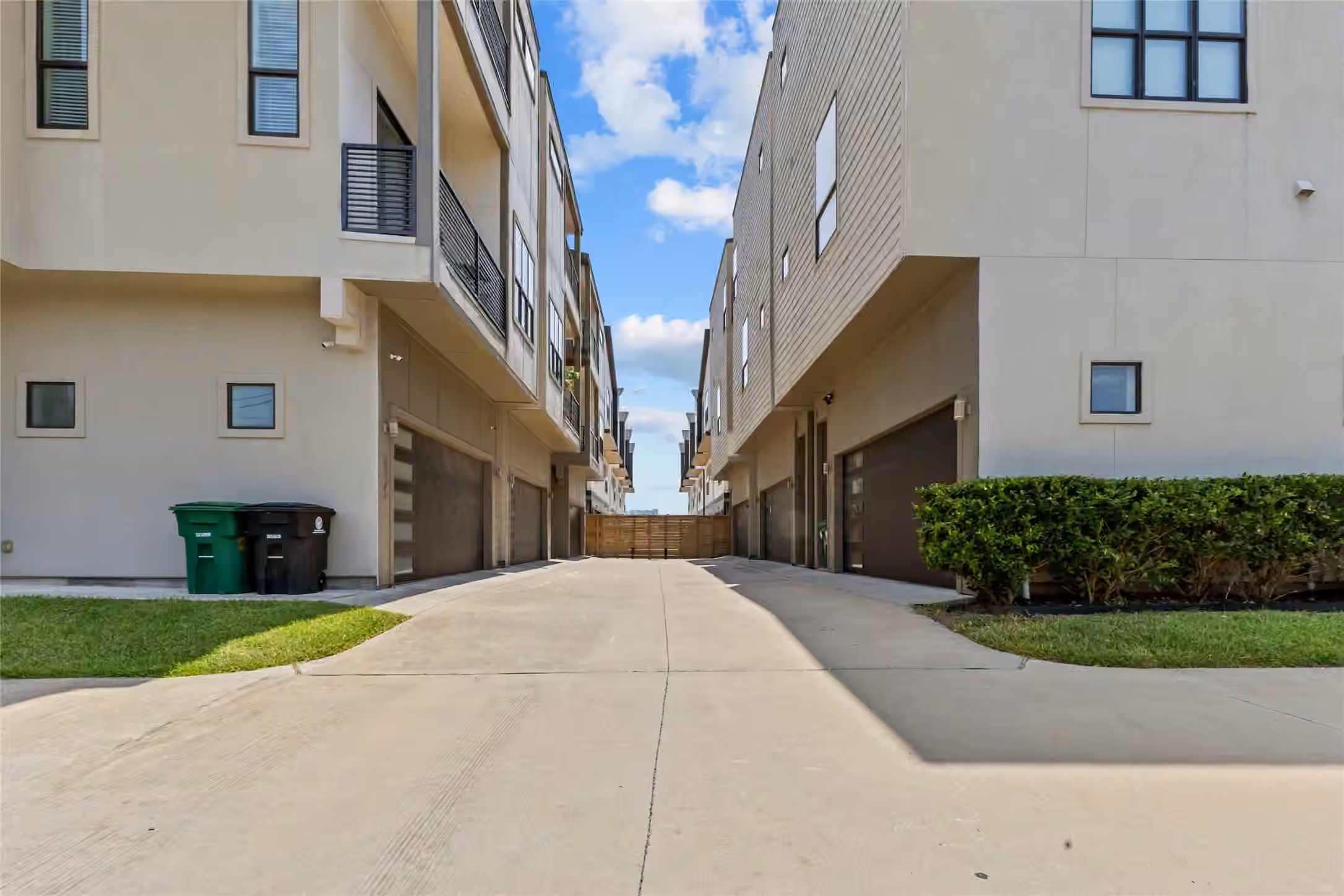 Photo 3 of 2317 Eagle Street, Houston, TX