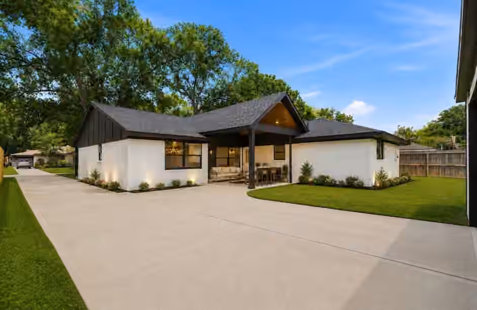 Photo 2 of 6139 Valkeith Drive, Houston, TX