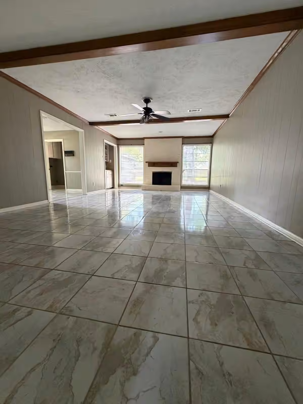Photo 3 of 7714 Kleingreen Lane, Spring, TX
