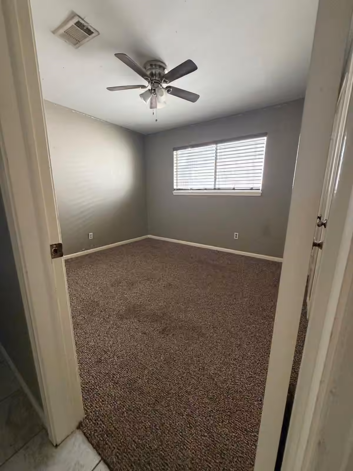 Photo 6 of 7714 Kleingreen Lane, Spring, TX