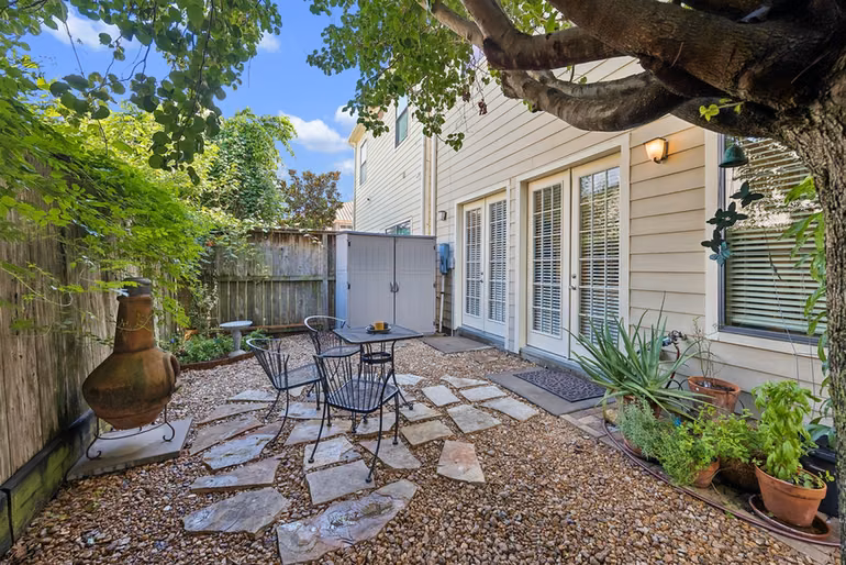 Photo 4 of 1514 Campbell Road B, Houston, TX
