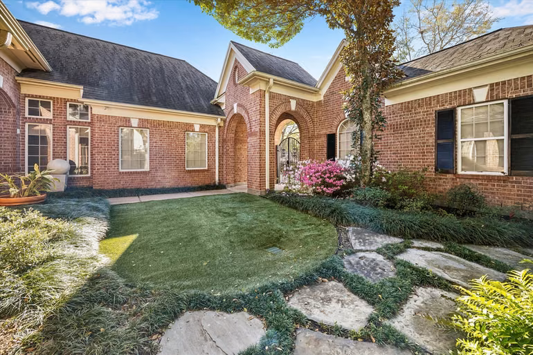 Photo 3 of 11426 Noblewood Crest Lane, Houston, TX